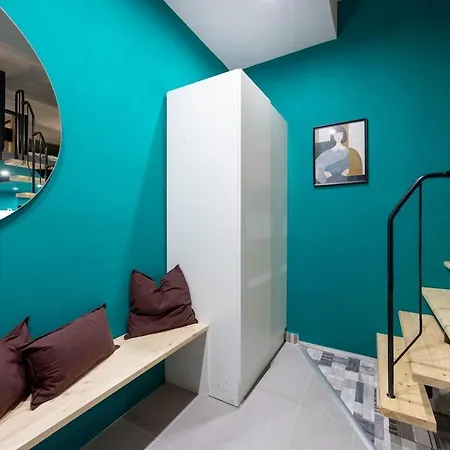 Апартаменты Modern In *
